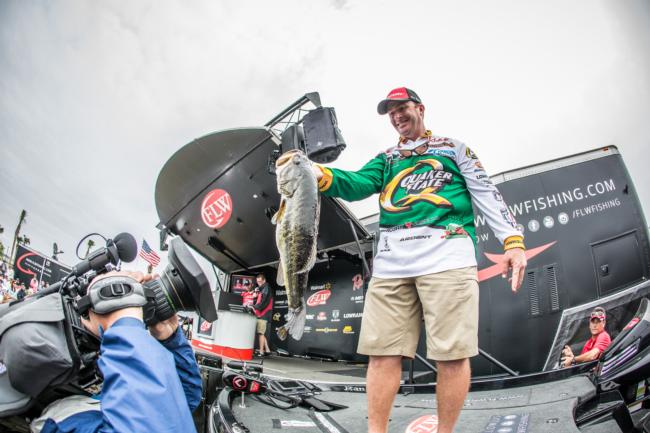 Scott Canterbury is charging into the weekend. He caught 19-3 today to add to 19-1 yesterday and is now in third place.