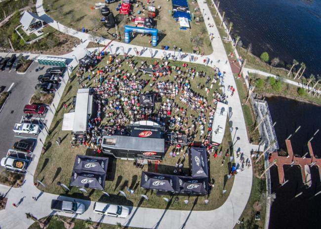 Sunny Florida weather and a Walmart FLW Tour weigh-in can't be beat. Big crowds and big fish came to weigh-in all four days and the 2015 Walmart FLW Tour kickoff was an unqualified success.
