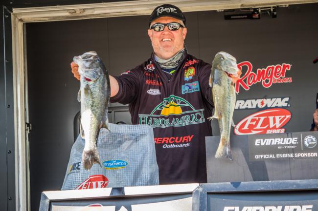 Robert Brown sits just outside the top 5 with 15 pounds, 10 ounces. 
