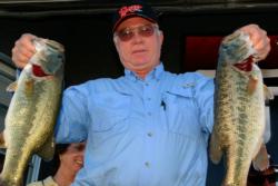 Rick Turner of Tyler, Texas, used a two-day catch of 21 pounds, 15 ounces to come from behind and capture the 2003 TTT Co-angler Championship.