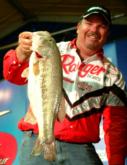 John Murray of Phoenix, Ariz., placed fifth in the Pro Division with an opening-round total of 31 pounds, 1 ounce.