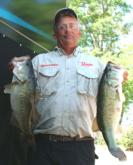 Pro Edward Gettys of Stevenson, Ala., is in third place with 20 pounds, 4 ounces.