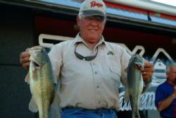 Doug Shuck of Arlington, Texas, used a 9-pound, 14-ounce stringer to grab second place overall in the Co-angler Division.