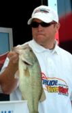 Tyler Vanderhorst of Washington, Utah, caught two bass weighing 5 pounds, 15 ounces to lead the Co-angler Division.