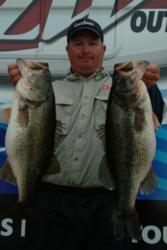 Bolstered by a fantastic catch of 24 pounds, 6 ounces on Thursday, pro Yancy Windham of Gordo, Ala., was able to leapfrog 14 places to capture the second qualifying position heading into the semifinals.