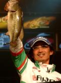 Saturday Toshinari Namiki held on for the win with three bass weighing 10 pounds, 7 ounces. His winning two-day total was eight bass weighing 30 pounds, 14 ounces.