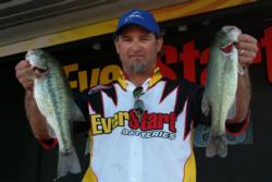 Dennis Kolender remains in the hunt on Lake Mead with a third-place finish after day three.