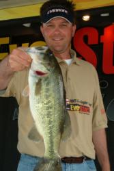 Rookie co-angler Tom Schutz of Foster City, Calif., used a catch of 10 pounds, 7 ounces to grab first place.