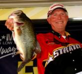 Pro Gerald Beck of Lexington, N.C., placed fifth with a two-day weight of 36 pounds, 1 ounce. His 18 1/2-pound limit Thursday was buoyed by this 5-13 kicker largemouth.