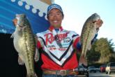 Pro Shinichi Fukae of Mineola, Texas, is in third with a three-day total of 41-14.