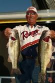 Pro Ken Ellis of Bowman, S.C., is in fourth place with four bass weighing 17-8.