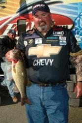 Dion Hibdon of Stover, Mo., won the Wal-Mart FLW Series event at Lake of the Ozarks last year.