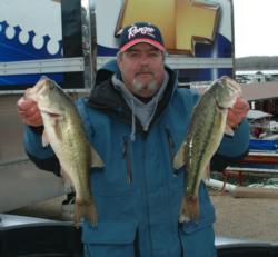 Kentucky pro Jeff Evans finished the opening round on Bull Shoals Lake in fifth place.