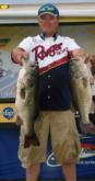 Dan Schoonveld now holds the record for the heaviest day-one catch in Stren Series history.