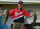 Bob Coleman assumed the pro lead on day three with an astonishing three-day weight of 77 pounds, 10 ounces.