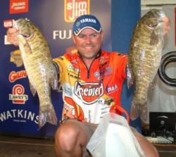 Pro Dave Lefebre qualified for yet another top 10 on the FLW Tour. With a two-day total of 31 pounds, 3 ounces, Lefebre finished the opening round in second place.