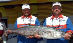 Team Pro Marine USA.com/Hannon's Cannon captained by Kevin Hannon of Seminole, Fla., caught a kingfish weighing 39 pounds, 10 ounces Friday to lead day one of the Wal-Mart FLW Kingfish Tour event in Sarasota, Fla.