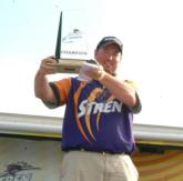 Andy Hodges holds up his well-deserved trophy from the Stren Central on Kentucky Lake.