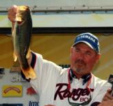 Pro James Kemper of Frankfort, Ky., tallied 54 pounds, 1 ounce for the tournament and finished in fifth place. He caught a limit weighing 10-13 Saturday.
