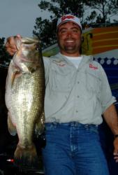 Pro Bradley Stringer of Huntington, Texas, is in fourth at Sam Rayburn with five bass, 21-3.