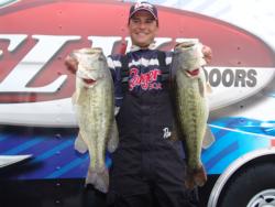 Local pro Rob Riehl knew that prespawn conditions would find mostly big fish on the shorelines. Riehl placed fourth with 31-1.