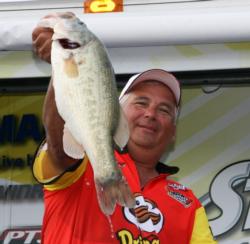 Gene Robertson relied on Texas-rigged Berkley Power Worms and crankbaits for his fifth-place finish.