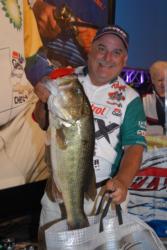 Castrol pro Carl Svebek caught a 7-11 bass to take big bass honors on day one.