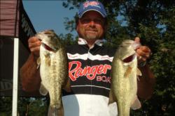 Day-two pro leader Robert Kenyon finished the day in second place after recording a three-day catch of 32 pounds, 14 ounces.