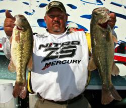 Sticking to his game plan of flipping jigs around docks kept Wes Endicott in second place.