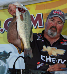 Swimming a jig next to docks on main lake point with current proved productive for top pro Dion Hibdon.