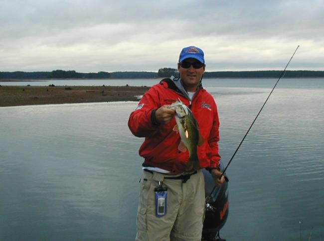 Before the front pushed through at Clarks Hill Lake, the bass were attacking spinnerbaits for Dave Andrews early on the second official practice day.