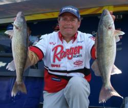 Pro leader Richard Zachowski managed only four walleyes Thursday weighing 12 pounds, 5 ounces.