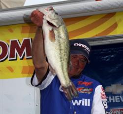 When he found his main spots muddied by recent storms, third place pro Cary Bever got it done with a crankbait. 