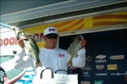 Dusty Kahler of Atascadero, Calif. is in second place with 11 pounds.