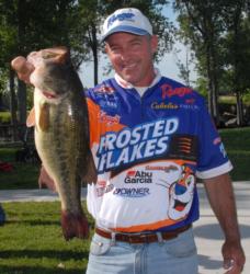 Clark Wendlandt makes the top 10 and keeps his AOY hopes alive with this 6-pound largemouth which claimed Folgers big bass of the day on day two.