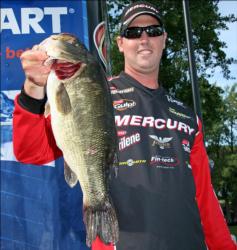 Contributing to his pro lead, Joe Lucarelli took Big Bass honors with a 6-pound, 4-ounce largemouth.