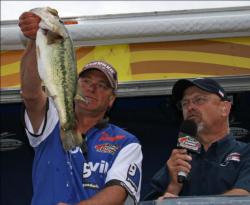 Although he lost a big fish at the boat, third place pro Cary Bever hauled in a huge kicker.