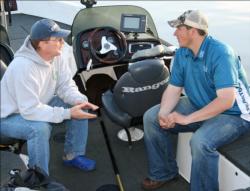 Top co-angler Steve Beasley discusses strategy with pro leader Jacob Lapine prior to launch.