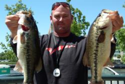 Bolstered by a catch of 53 pounds, Stephen Tosh, Jr., of Modesto, Calif., finished the day in fifth place which was good enough to reach the FLW Seires finals on the Cal Delta.