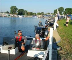 Pro leader Brian Deffner leads the top 10 pros out on Lake Winnebago for the final day of competition.