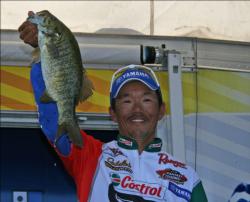 Windy conditions created problems for Shinichi Fukae but he persisted and bagged the day