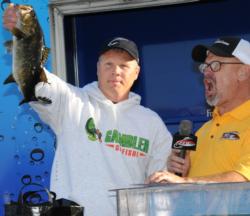 Rodney Treadaway of Decatur, Ala., shows off his winning fish.