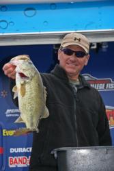 Second place pro Mark Kile moved up 22 spots on day two.