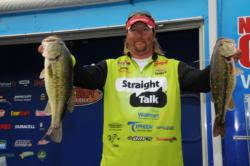 Straight Talk pro JT Kenney of Palm Bay, Fla., is in sixth with 21-3.
