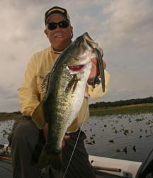 Once he finds an active area, Florida pro Mike Faust will slow down and target fish with Senkos and other plastics.