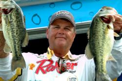 Pro Lendell Martin Jr., of Nacogdoches, Texas, qualifed for the finals in second place with a total catch of 40 pounds, 3 ounces.