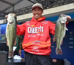 Shinichi Fukae slipped to second after catching 19 pounds, 13 ounces Friday.