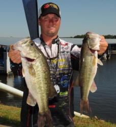 Clayton Batts of Macon, Ga., moved into fourth place with a two-day total of 29 pounds.
