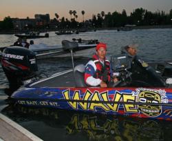 Wave pro Gabe Bolivar saw a new group of spawners move up to the shoreline during his final practice day.