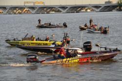 FLW Tour anglers get ready for the start of the second day of competition on the Potomac River.